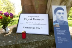 Gedenken an Kajrat Batesov, 2002 von Rechten in Wittstock erschlagen (Foto: Opferperspektive)