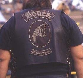 Ein Mitglied der »Bones«