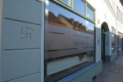 Hakenkreuz-Schmiererei in Zossen